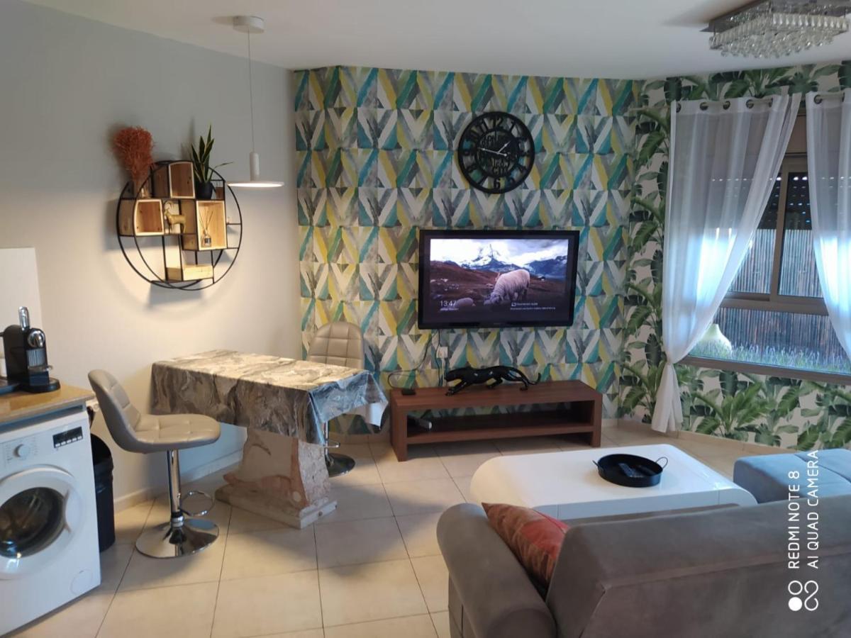 Apartment Amdar Village With Garden Eilat Exteriör bild