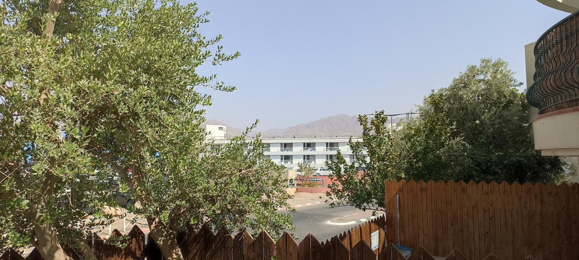 Apartment Amdar Village With Garden Eilat Exteriör bild
